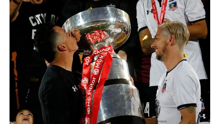 Jaime Valdés quiere ver a Esteban Paredes retirándose en Colo Colo.
