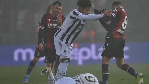 Gary Medel fue titular en la derrota del Bologna ante la Juventus.