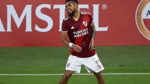 El chileno se mostró sólido en la defensa, donde jugó todo el partido