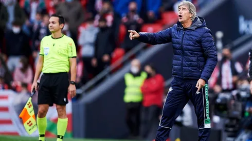 Pellegrini reclama decisiones arbitrales en derrota del Betis.