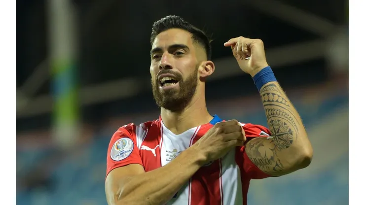 El delantero guaraní ha sido seleccionado y su último club es Argentino Juniors