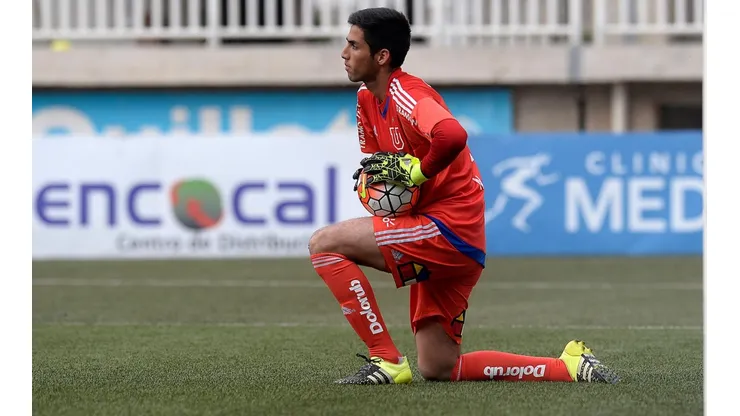 Nelson Espinoza llega a la U a pelearle el arco a Cristóbal Campos