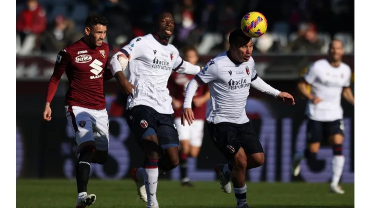 Gary Medel fue titular, pero no pudo evitar la derrota del Bologna.