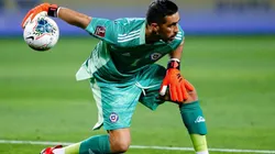 Claudio Bravo volvió a entrenar con el Betis tras la lesión muscular que sufrió.