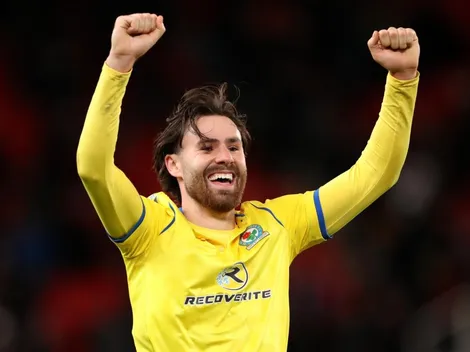 Brighton prepara jugosa oferta para fichar a Ben Brereton