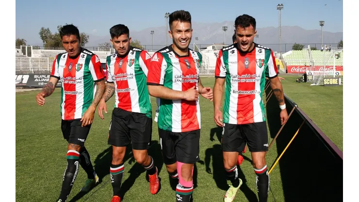 Palestino confirma la renovación de tres futbolistas para la próxima temporada.