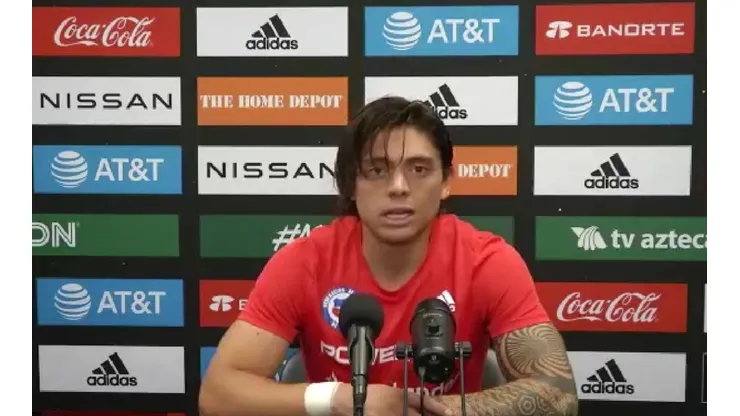 Joaquín Montecinos atendió los micrófonos post empate ante México.