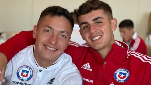 Zavala se relaciona con jugadores de Colo Colo y bromea con Gutiérrez.