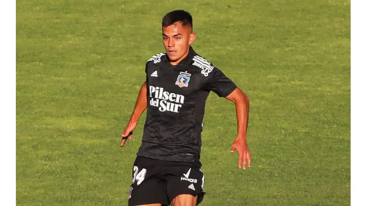 Colo Colo aún no puede renovar a Vicente Pizarro para la temporada 2022