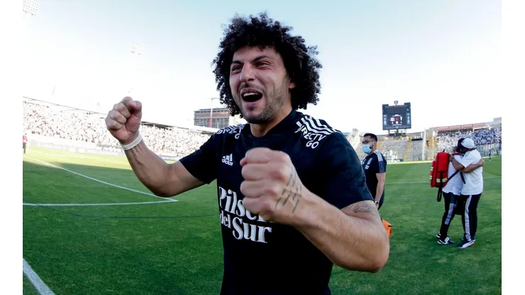 Falcón se ganó el cariño de los hinchas albos.