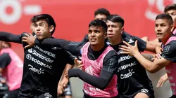 La Rojita salta a la cancha ante Uruguay.