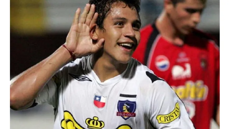 Alexis Sánchez con la camiseta de los albos en 2007.