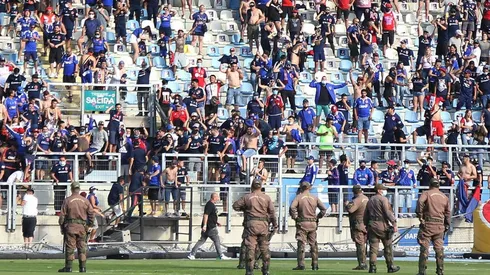 Hinchas de la U destrozaron memorial de O'Higgins.