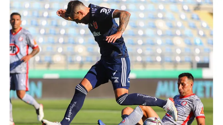 Larrivey deberá ver qué pasará con su futuro