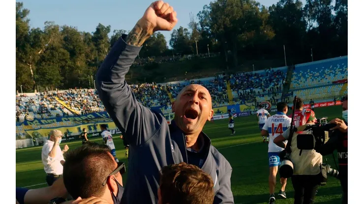 El argentino alzó el título con la UC ante Everton
