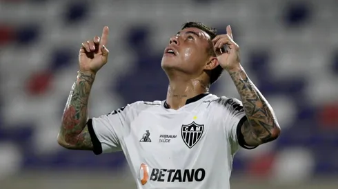 Edu Vargas se corona campeón con el Atlético Mineiro.