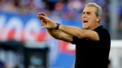 El actual comentarista lleva años sin dirigir en el fútbol chileno (Foto: Photosport)