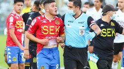 Víctor Méndez fue absuelto de la tarjeta roja que recibió de Piero Maza