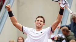 Nico Jarry inicia su participación en Sao Paulo ante el colombiano Gómez.