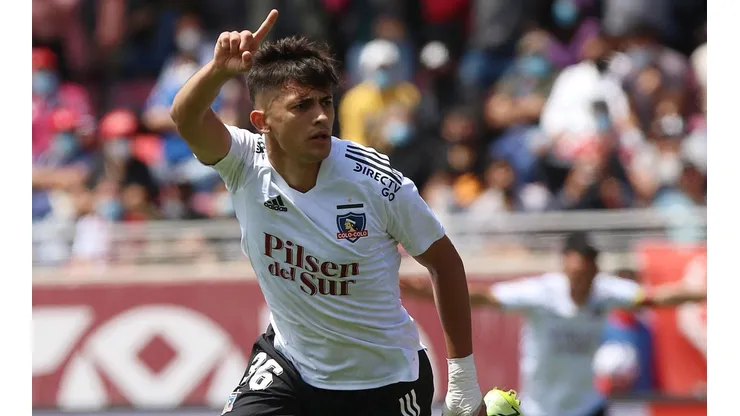 Hermano de Pablo Solari está en Chile y entrenó por primera vez en Colo Colo.