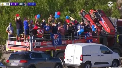 Los jugadores del Romántico Viajero fueron recibidos con cánticos y globos.