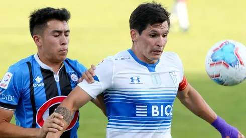 Universidad Católica recibe a Huachipato con los ojos puestos en el tetracampeonato.