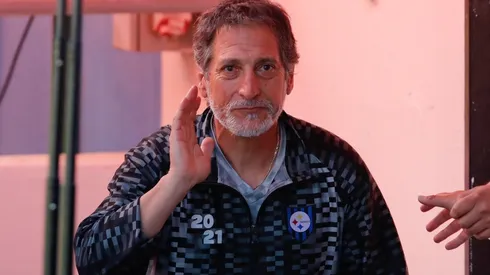Mario Salas agradece el cariño mostrado por los hinchas de la UC.