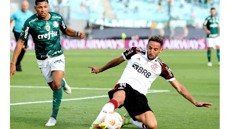 Mauricio Isla es criticado en Brasil por su actuación en la final de la Copa Libertadores