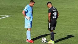 Colo Colo y Universidad Católica pelean el título del Campeonato Nacional, y este domingo siguen disputando punto a punto.