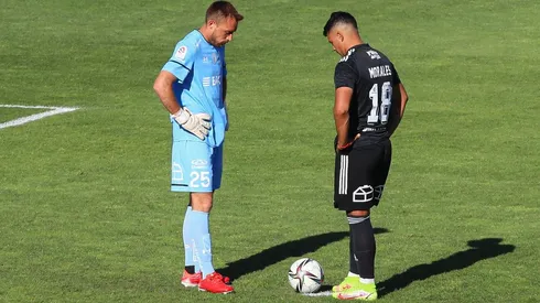 Colo Colo y Universidad Católica pelean el título del Campeonato Nacional, y este domingo siguen disputando punto a punto.