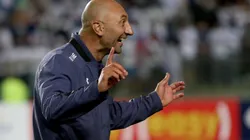 El técnico de los cruzados no piensa en el partido de albos e hispanos