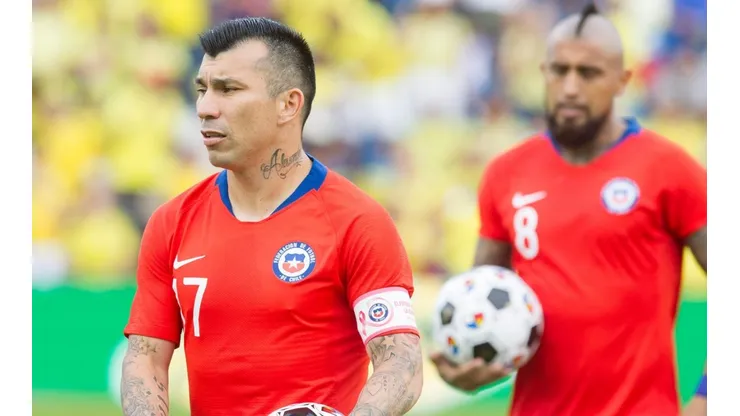 Gary Medel defiende a Arturo Vidal asegurando que la patada fue sin querer