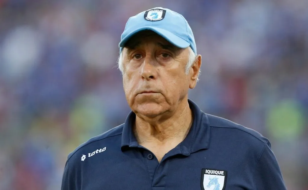 Héctor Pinto envía todas sus buenas vibras a Nelson Acosta y sueña con contar con él al menos una vez más en la banca (Foto: Photosport)