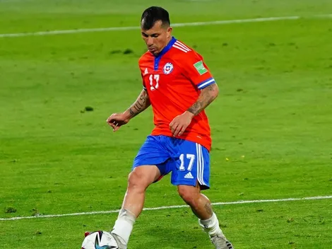 Gary Medel vio dificultoso el partido tras la expulsión de Vidal