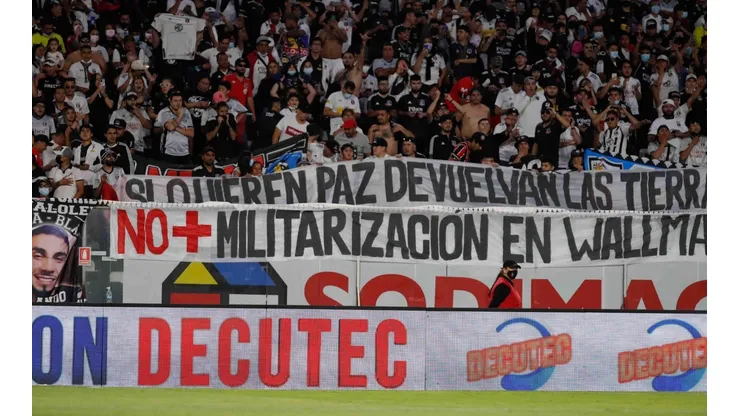 Colo Colo es citado al Tribunal de Disciplina por lienzos en el Monumental.