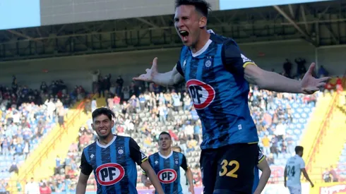 Huachipato derrota a Wanderers y le mete presión a la U.