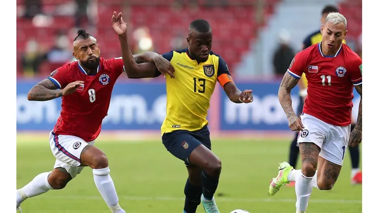 Chile recibe a Ecuador en San Carlos de Apoquindo.