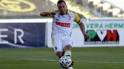 Esteban Paredes anuncia que jugará la temporada 2022