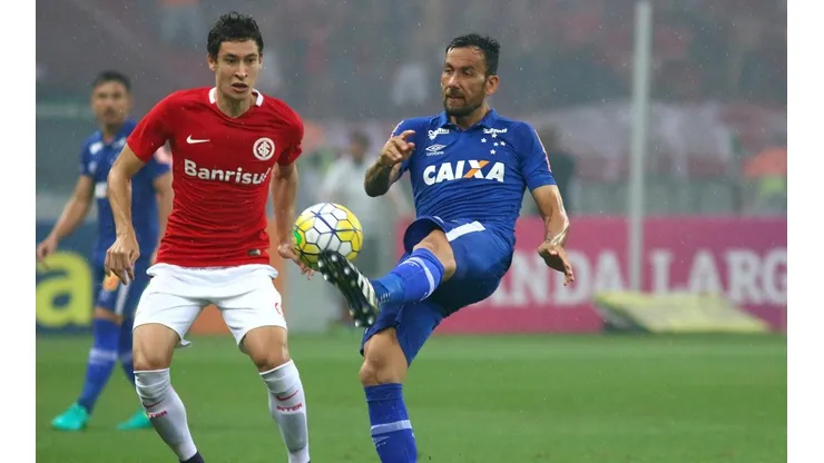 Cruzeiro tiene una deuda con Cabral, la cual podría facilitar su salida