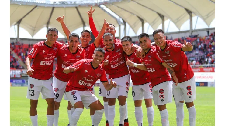 Ñublense marca seis goles ante la Unión Española
