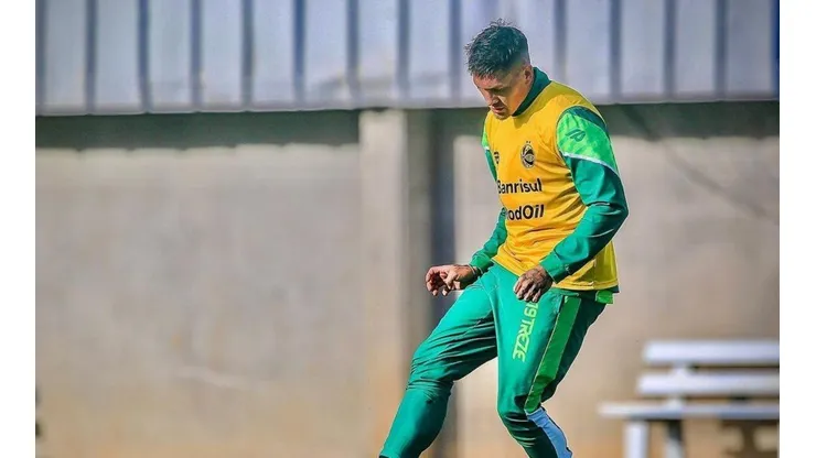 Juventude busca dar término anticipado al contrato de Castillo.
