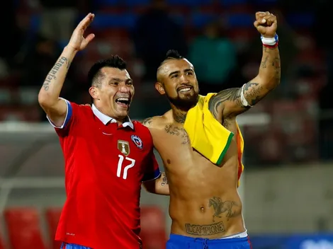 Medel y Vidal no quieren dejar a La Roja: "Jugaremos hasta los 50"