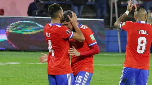 Mauricio Isla y Diego Valdés son dos de los jugadores que están 'en capilla'.