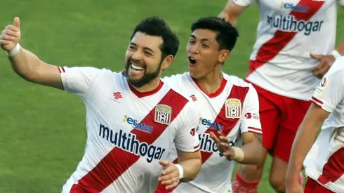 Los curicanos alcanzaron los 34 puntos y escapan del peligro por diferencia de gol