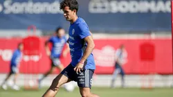 Nacho Saavedra quiere ser un aporte en La Roja y no acompañar.