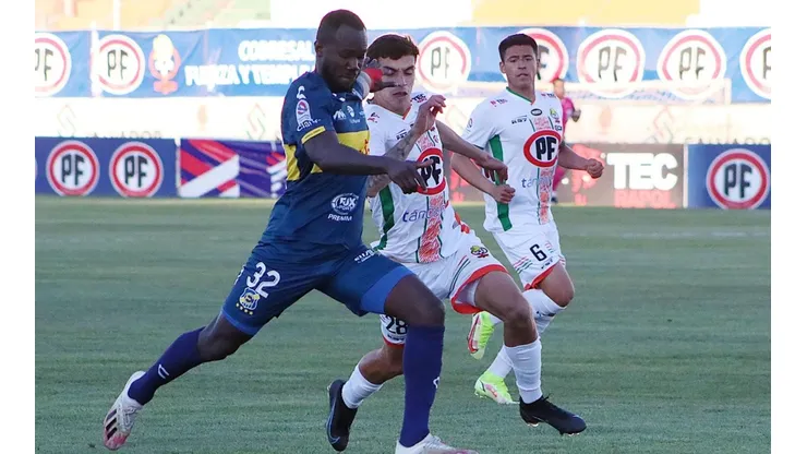 Cobresal no respira tranquilo en la lucha por no descender con empate ante Everton.