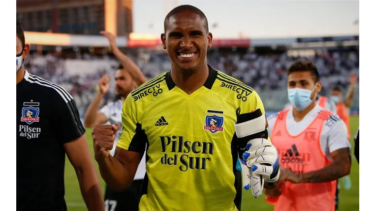 Omar Carabalí publica un mensaje en redes sociales tras su debut en Colo colo