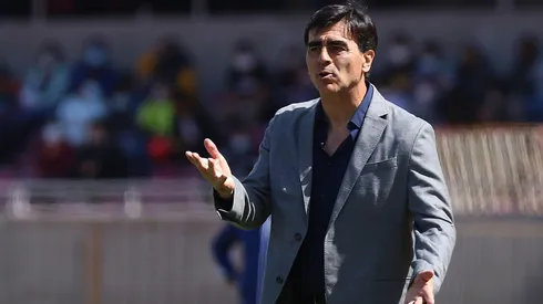 Gustavo Quinteros cauteloso con la burbuja sanitaria en Colo Colo.