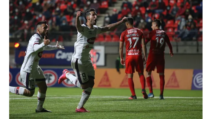Los 'Potros' se hicieron fuerte ante los caleranos y respiran en el torneo
