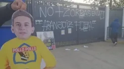 Desconocidos rayaron el portón del CDA y mostraron una marioneta de Aránguiz